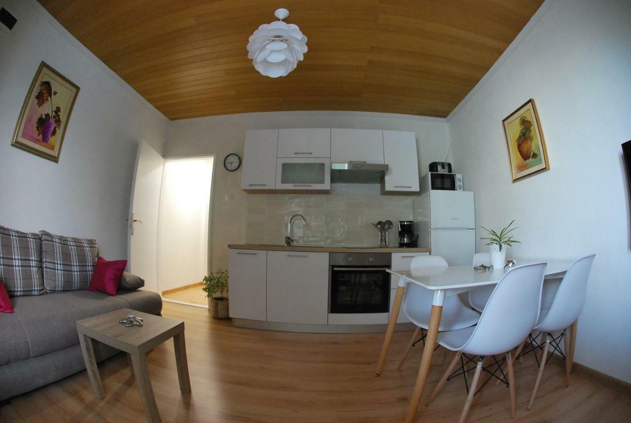 Apartman Ruzica Макарска Экстерьер фото